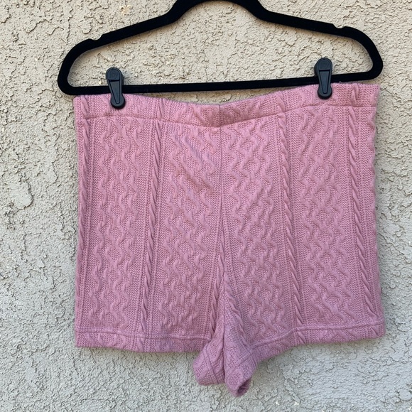 NWT Anthropolgie Pink Sweater Shorts - Picture 5 of 6